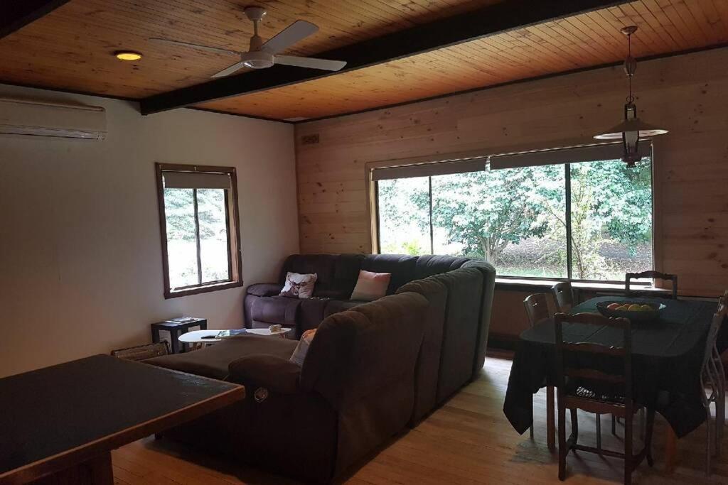 Jindi Hills Retreat Villa Jindivick Bagian luar foto